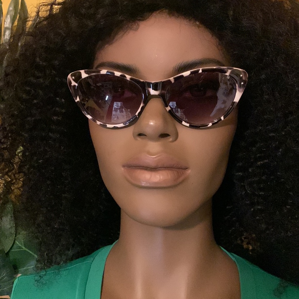 Abstract Animal Print Cat-Eye Sunglasses